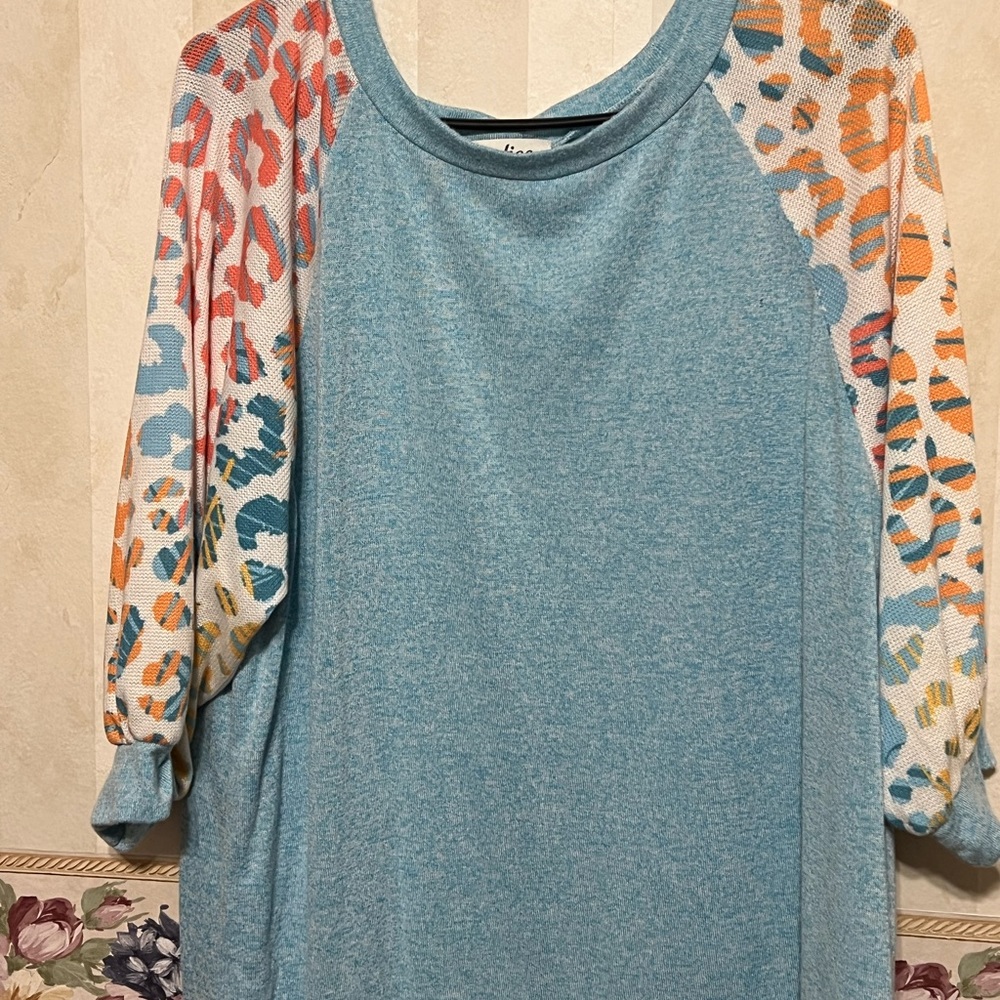 Haptics cheetah top